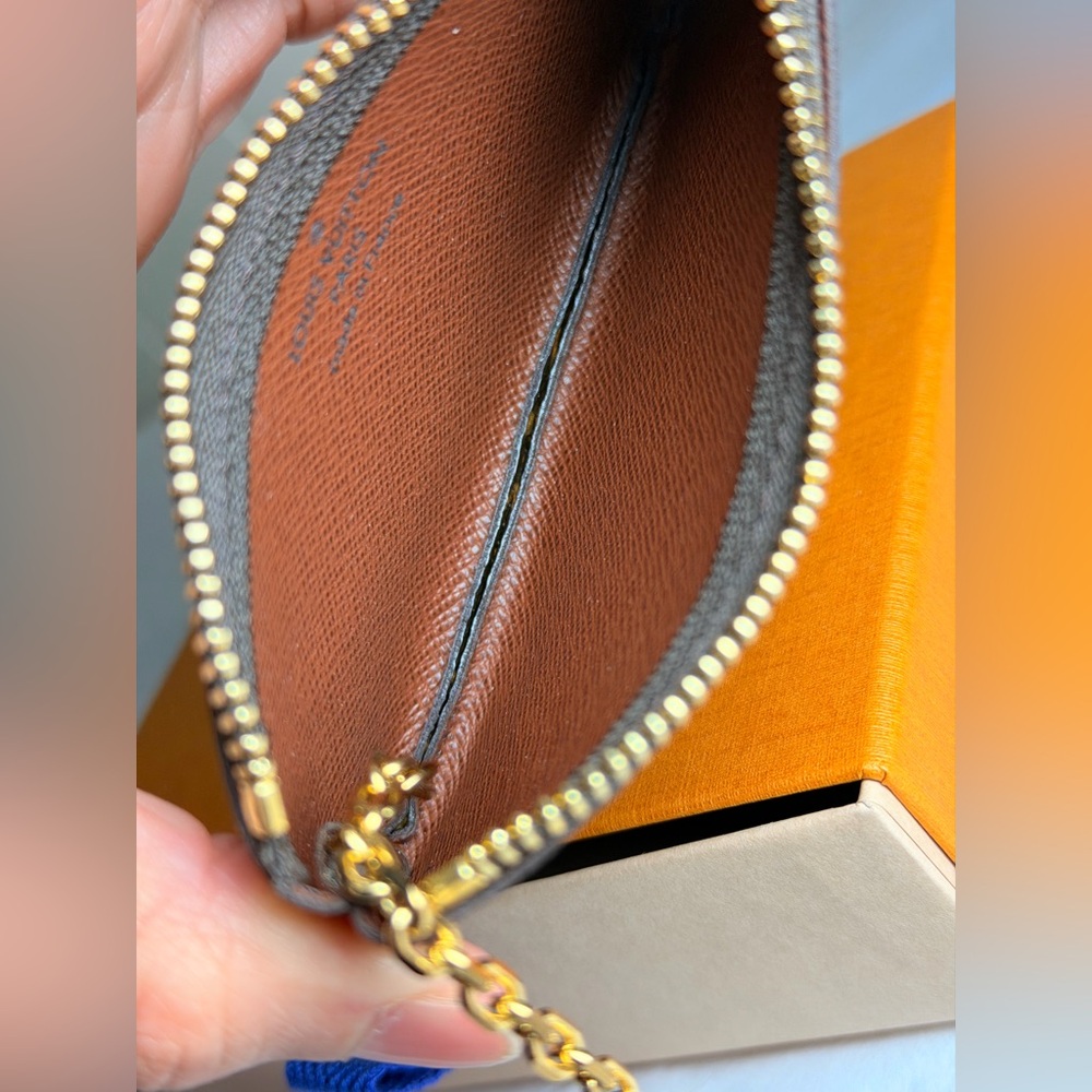 Louis Vuitton Monogram Key Pouch - Picture 10 of 16